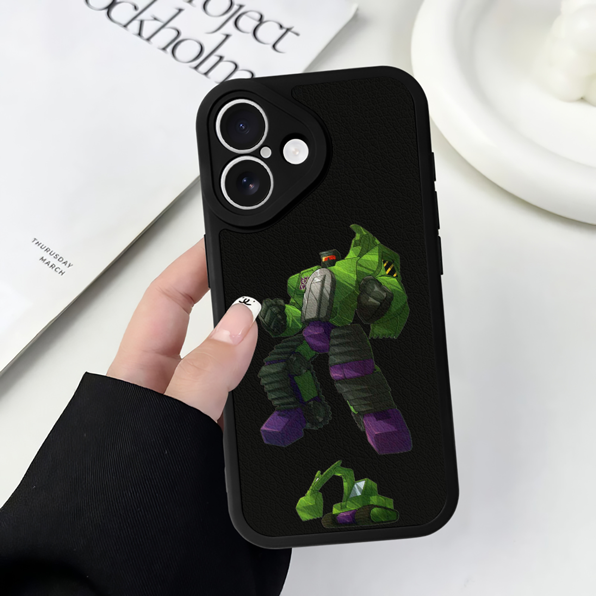 （画像用）  【iPhone 16シリーズ対応】シリコンスマホケース（レザー調） 材質：シリコン